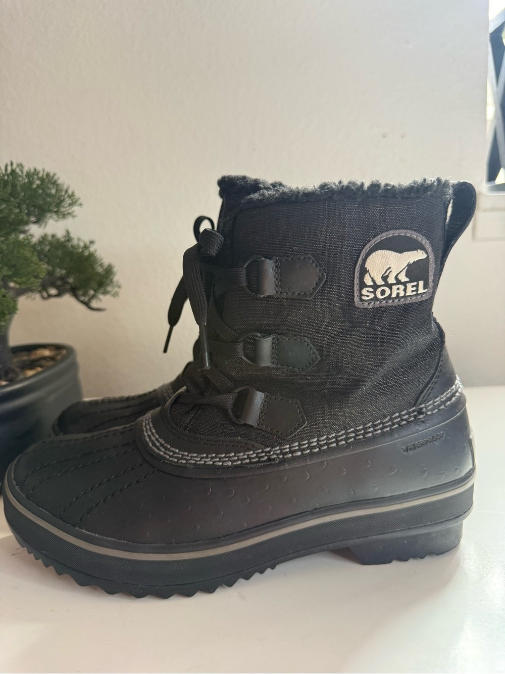 Sorel Tívoli waterproof women size 7 black Insulated Lace-Up Winter Boots - Picture 3 of 6